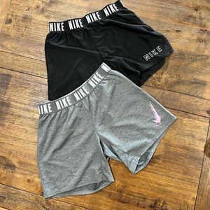 Nike Girls Dri-Fit Shorts Size Large